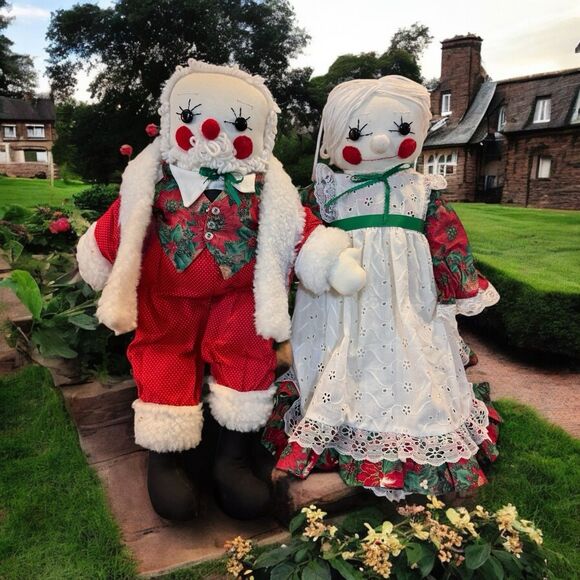Vintage Mr And Mrs Claus Raggedy Ann Dolls Mrs clause 80s Holiday Decor - Picture 1 of 11